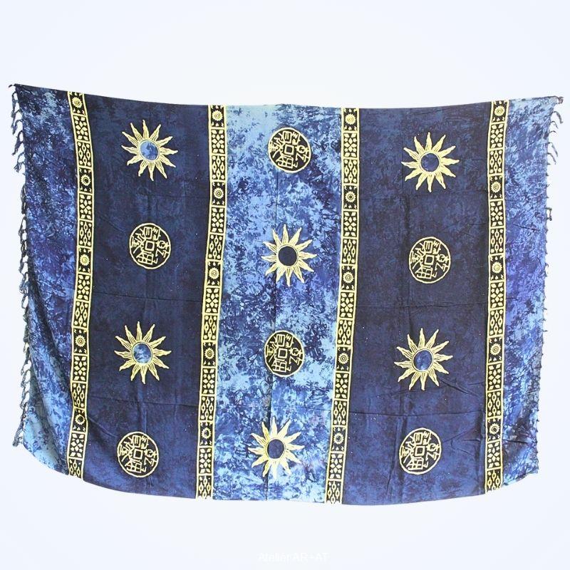 Batikovaný sarong se symboly Slunce