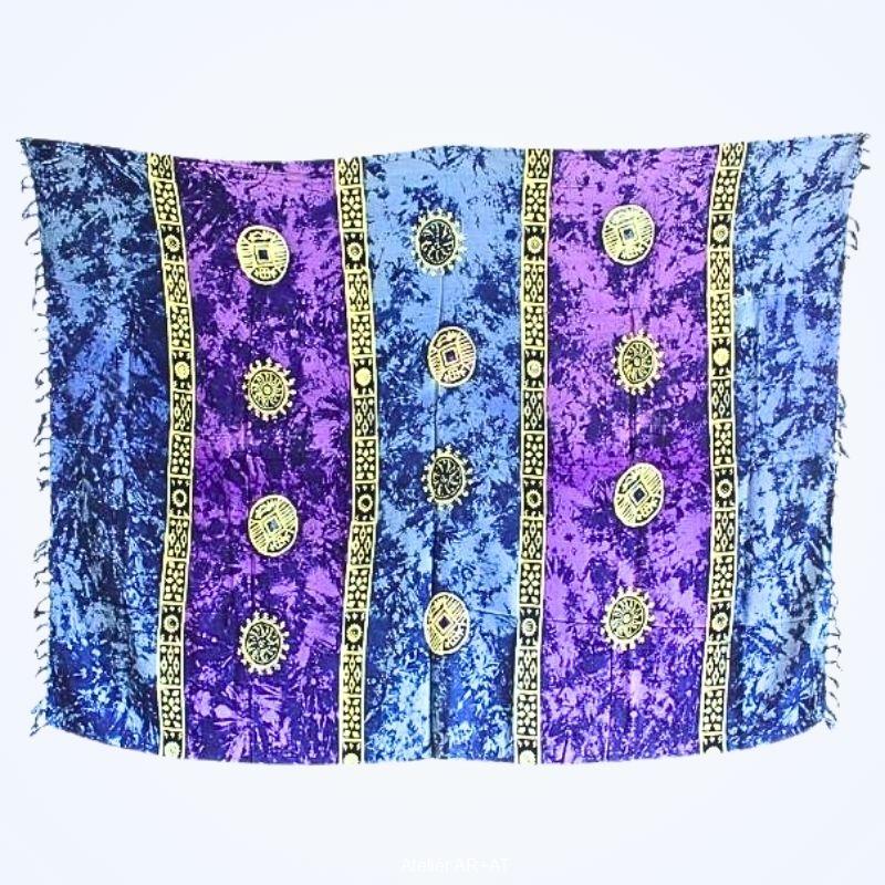 Batikovaný sarong se symboly mincí